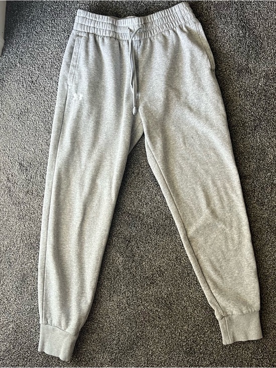Under Armour Pants - Under Armour Heather Gray Fleece Sweatpants